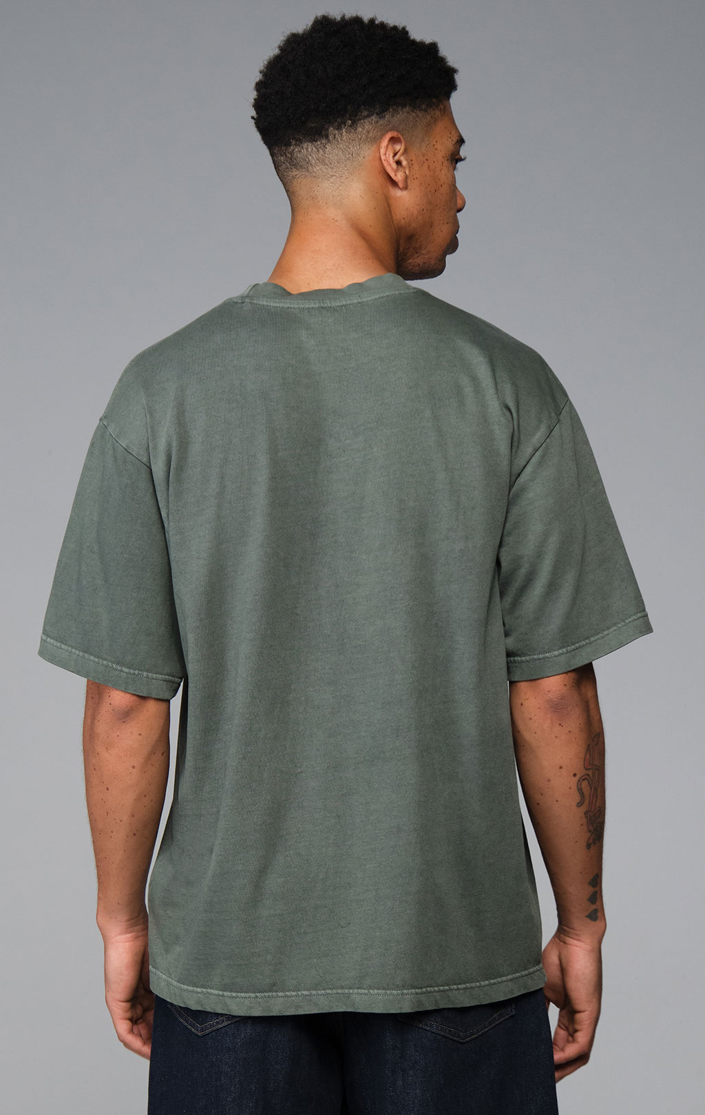 Футболка ALPHA INDUSTRIES ESSENTIAL RELAXED FIT TEE (BATTLEWASH AIR CORPS) FW 26/27 deep forest 