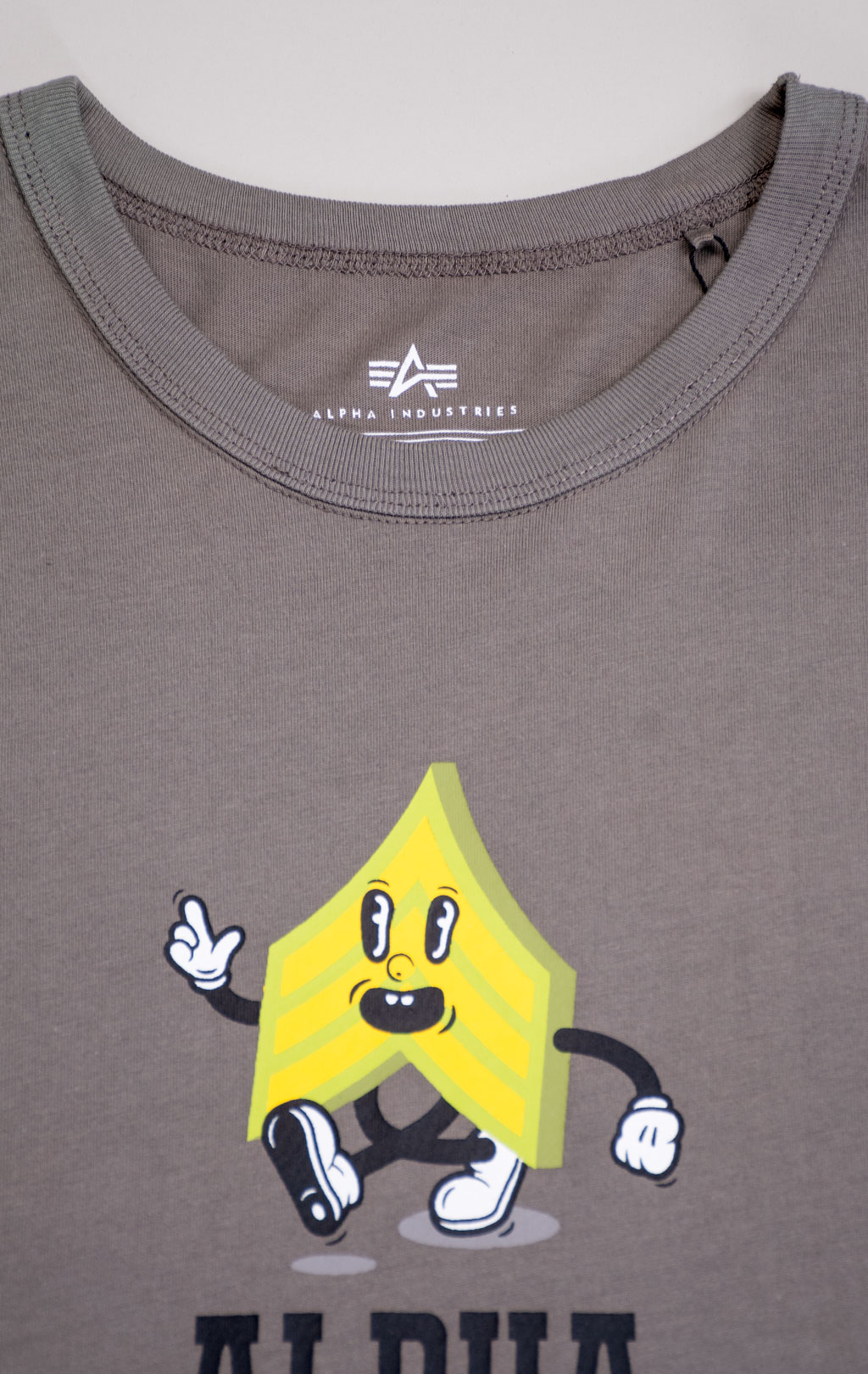 Футболка ALPHA INDUSTRIES ALPHA BADGE TEE SS 24 aircraft gray 