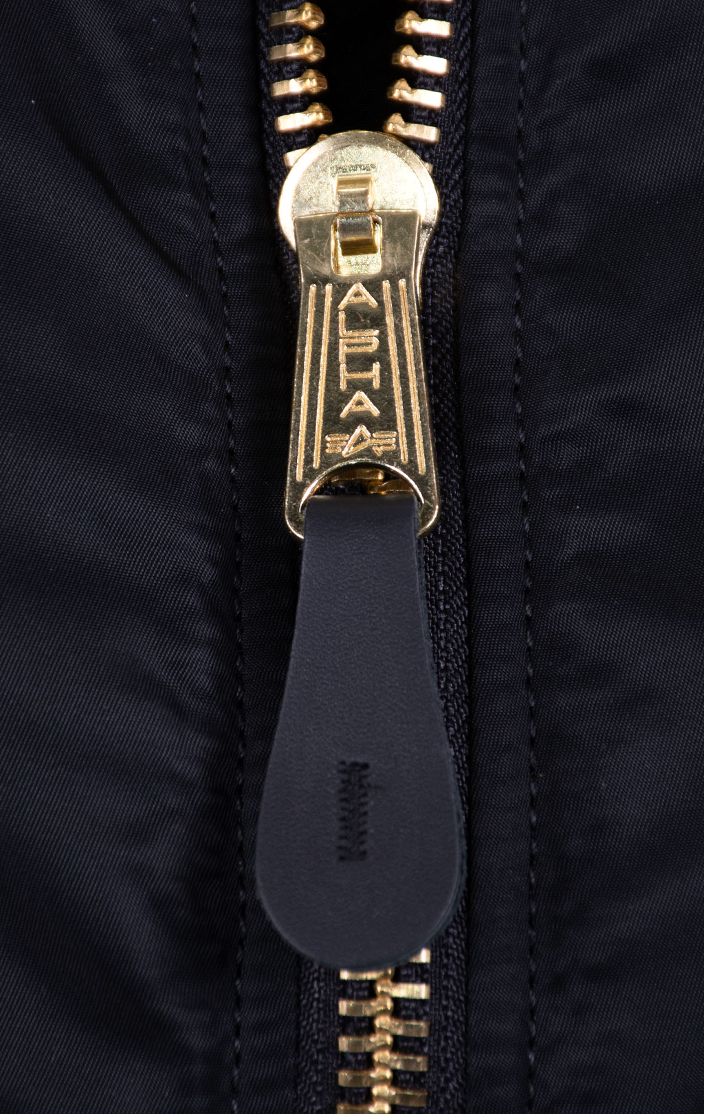 Женский бомбер ALPHA INDUSTRIES MA-1 W SS 26 black 