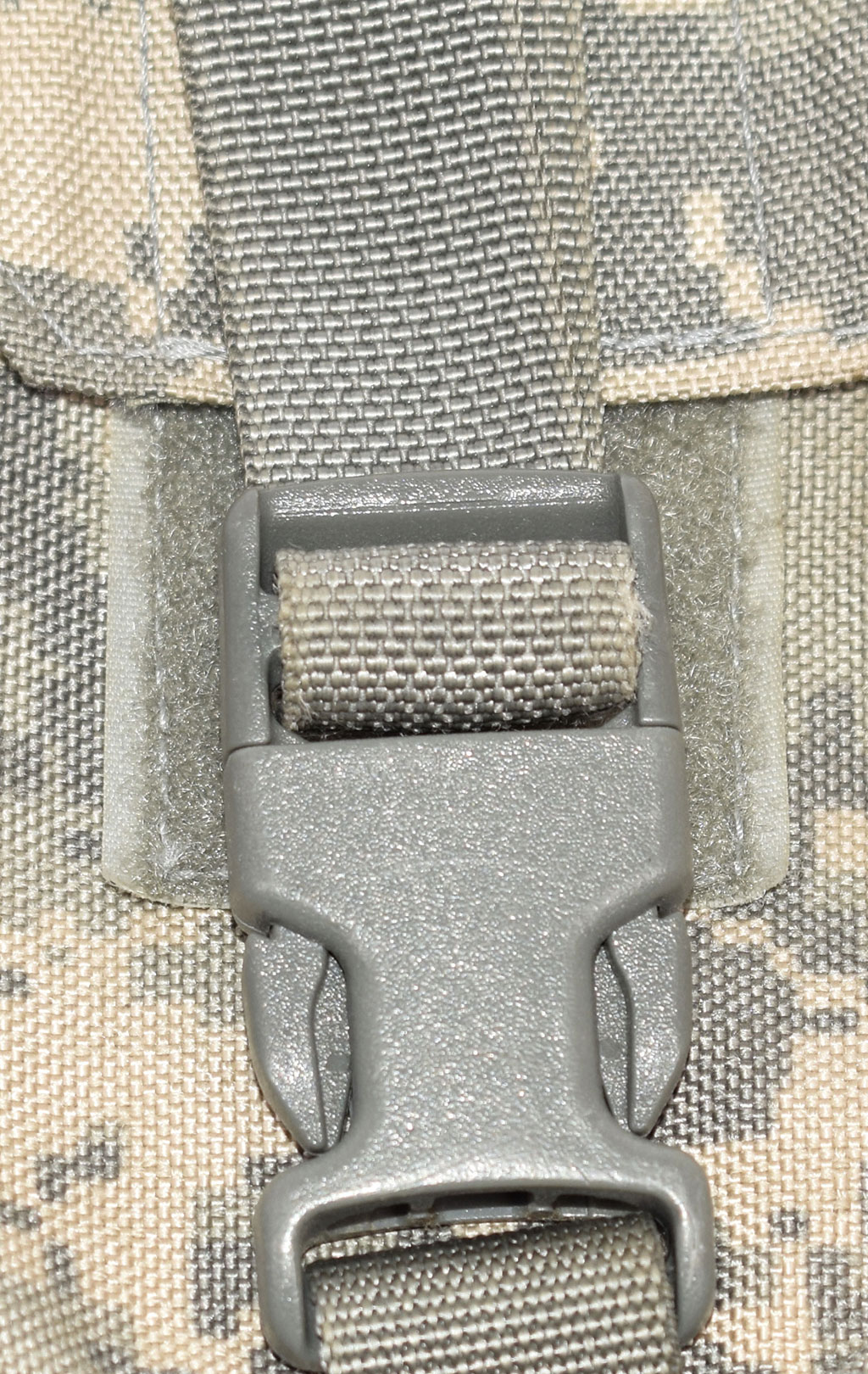 Чехол для фляги MOLLE с сеткой acu б/у США