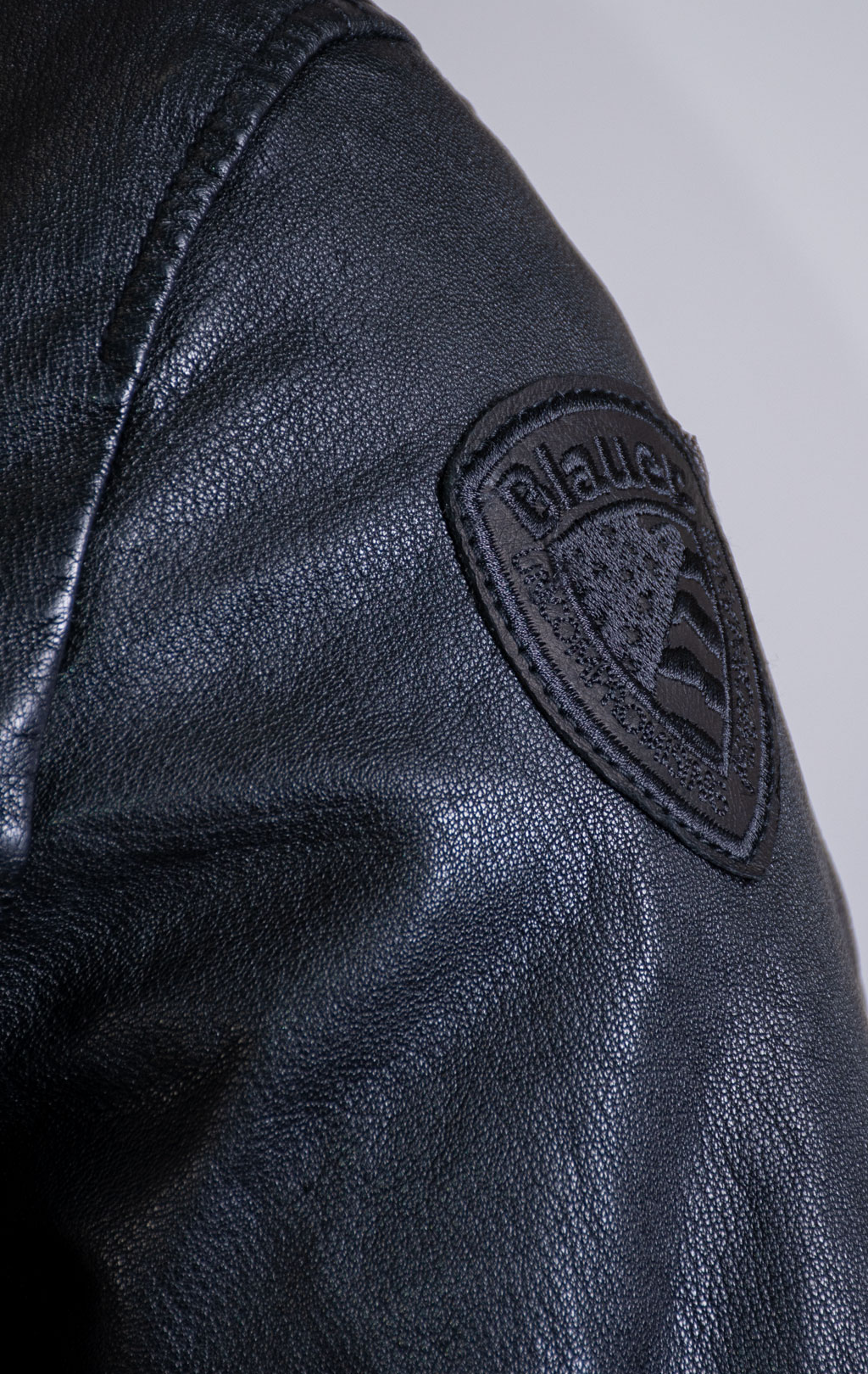 Куртка с капюшоном BLAUER ALDER кожа FW 25/26 black (L01317) 
