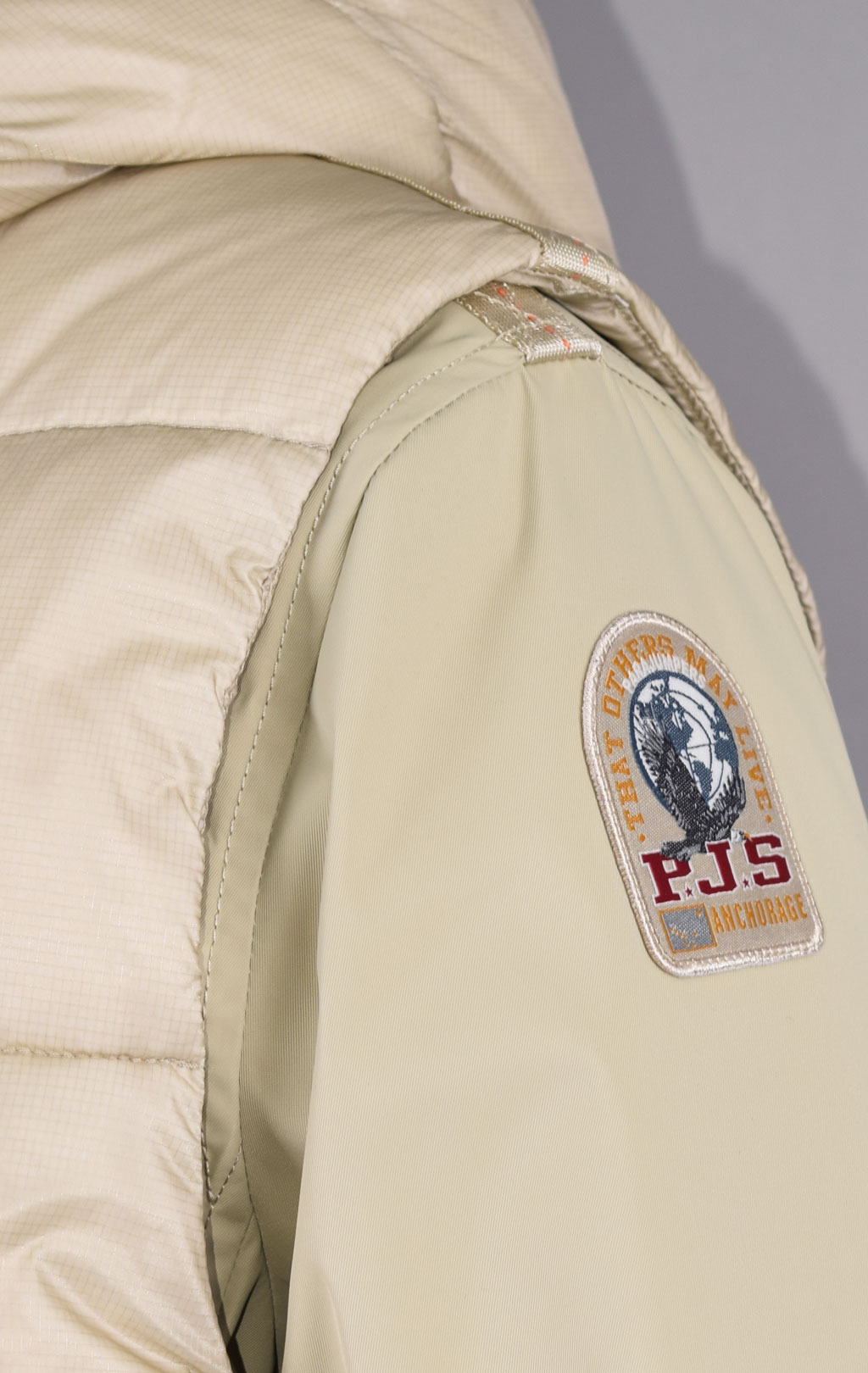 Женское пальто утеплённое PARAJUMPERS DAWN FW 23/24 tapioca 