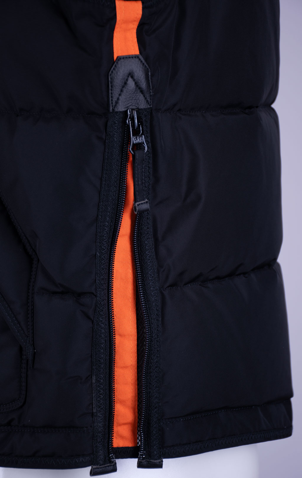 Жилет пуховой PARAJUMPERS KOBUK 2.0 FW 26/27 black 