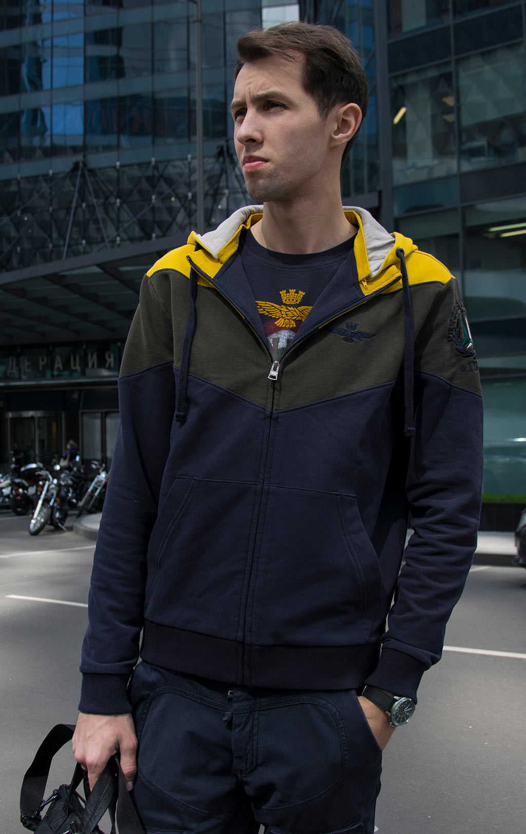 Толстовка с капюшоном AERONAUTICA MILITARE FW 19/20 giallo/verde (FE 1403) 
