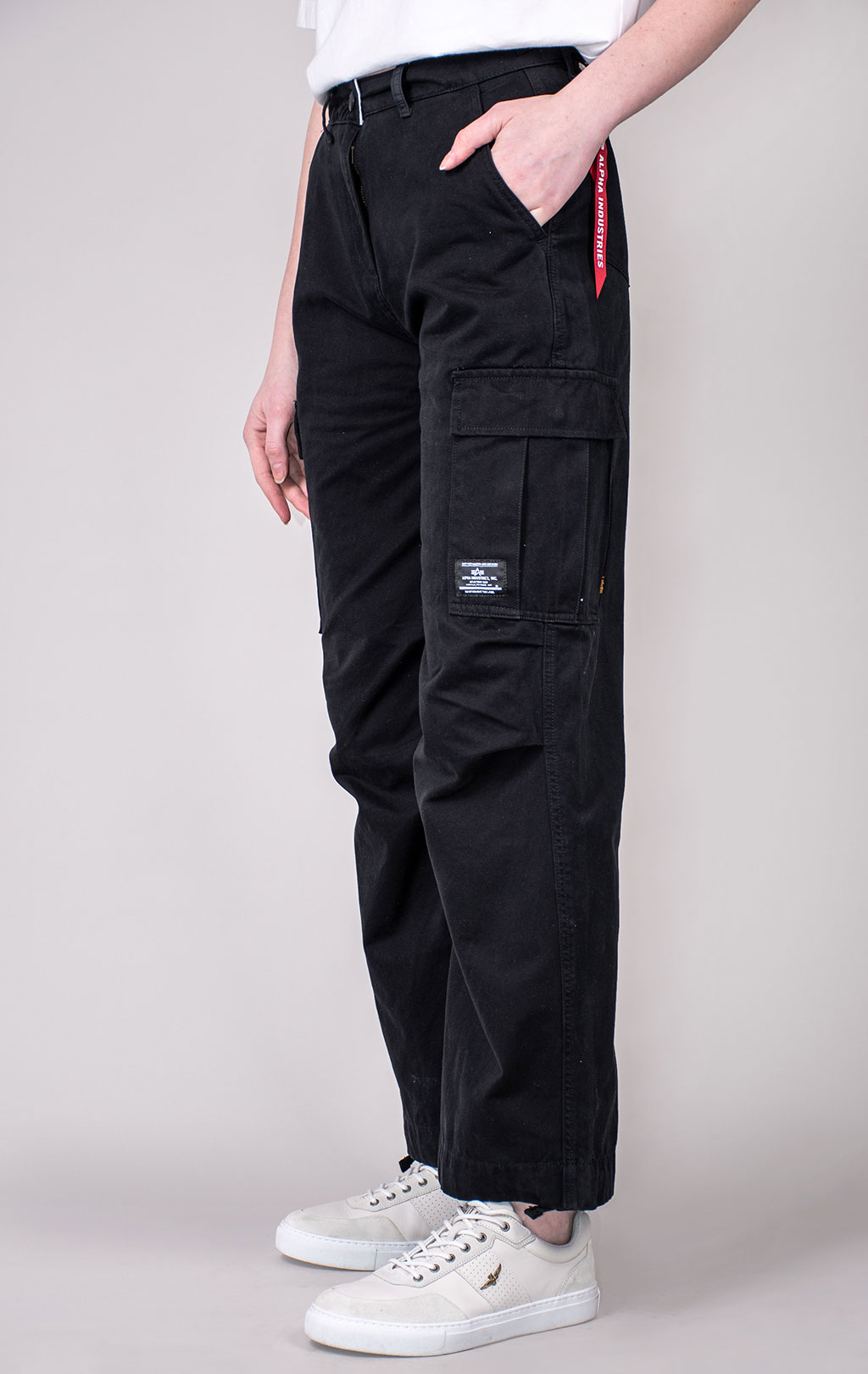 Женские брюки-карго парашюты ALPHA INDUSTRIES M-65 PANT плотные SS 24 m black 