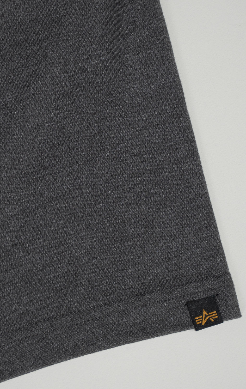 Футболка ALPHA INDUSTRIES ALPHA FINGERPRINT TEE плотная FW 24/25 dark charcoal heather 