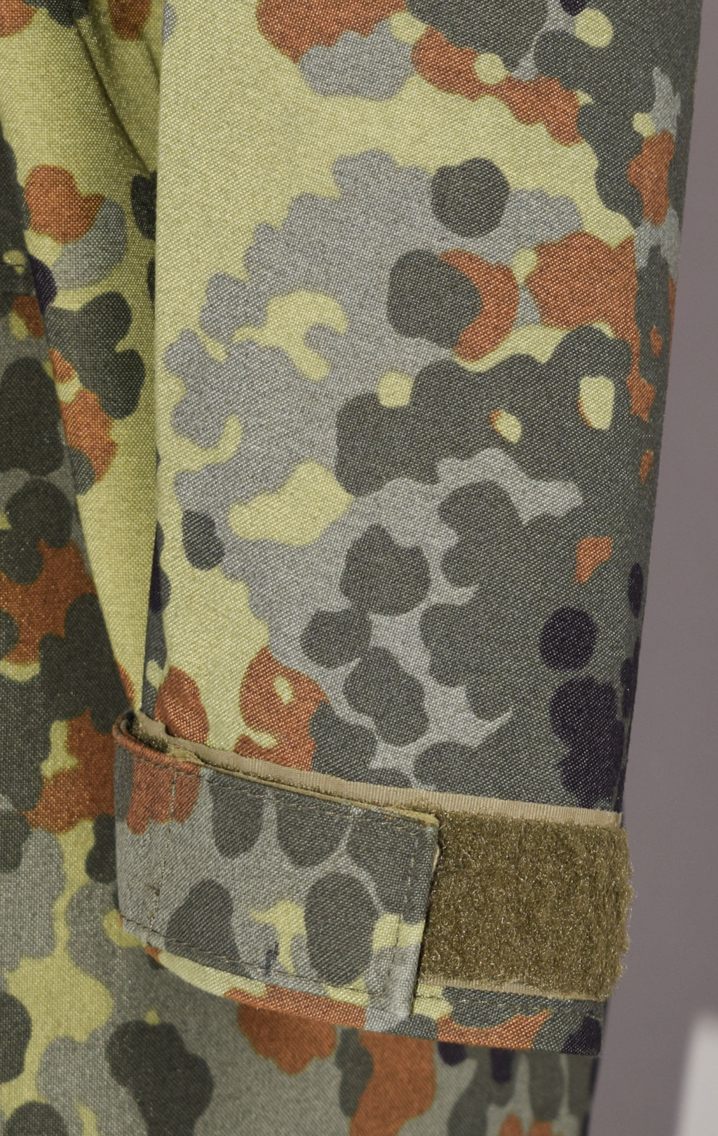 Куртка непромокаемая Gore-Tex Gore-Tex flecktarn б/у Германия
