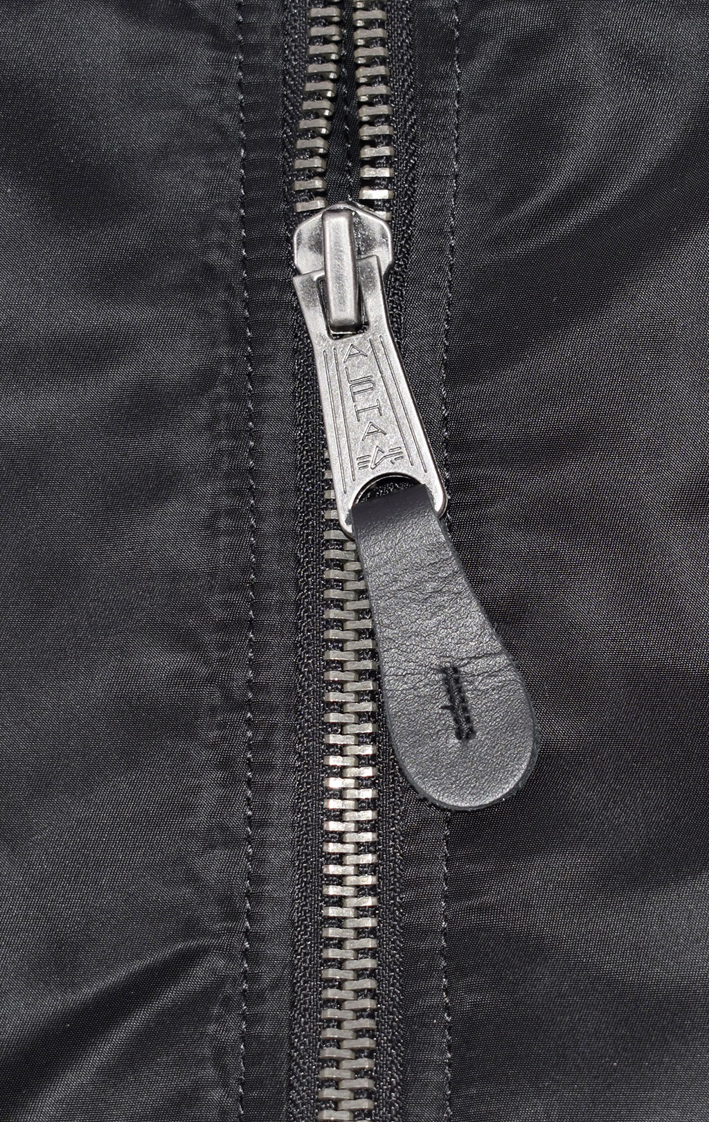 Бомбер ALPHA INDUSTRIES MA-1 60TH ANNIVERSARY black 