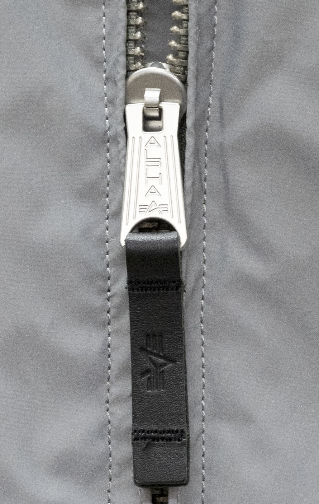 Бомбер ALPHA INDUSTRIES MA-1 NASA REFLECTIVE silver/reflective 