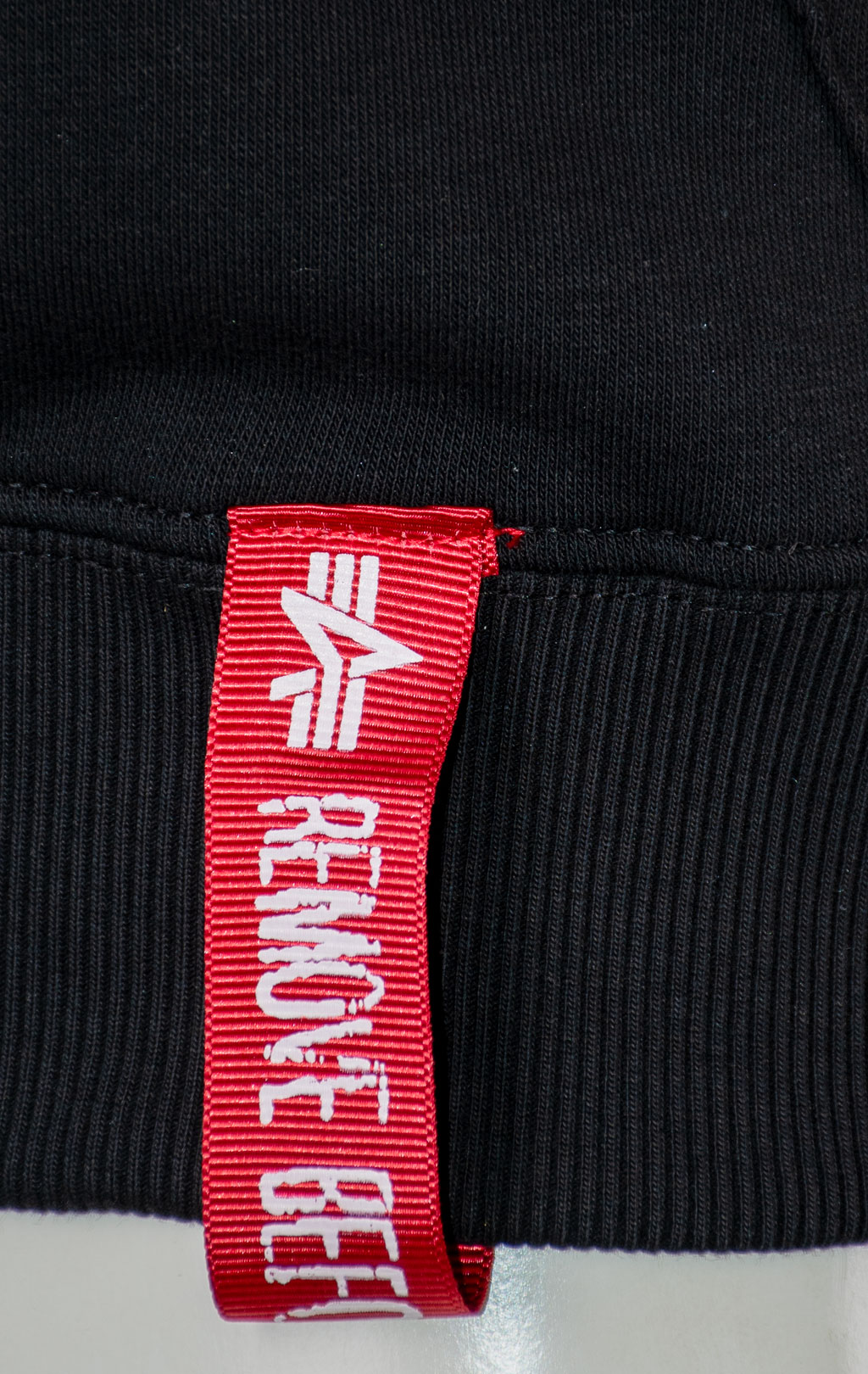 Толстовка ALPHA INDUSTRIES BASIC ZIP HOODY SMALL LOGO black 