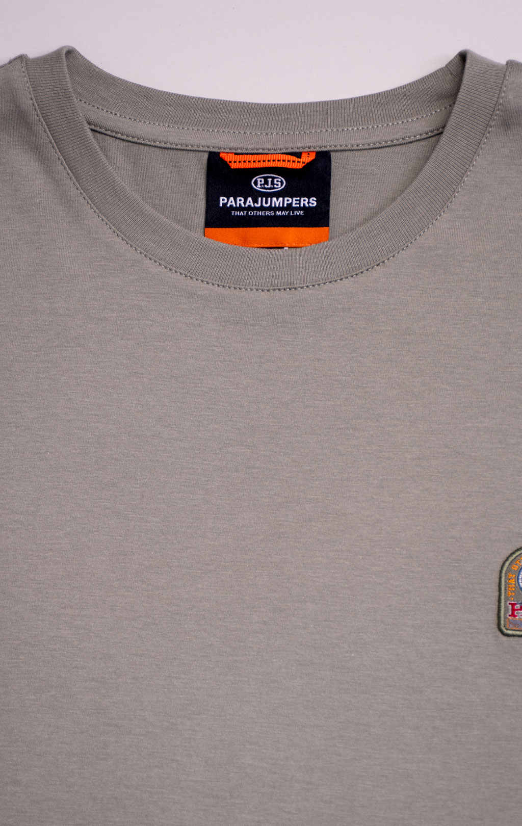 Футболка PARAJUMPERS PATCH TEE SS 26 ashen sage 