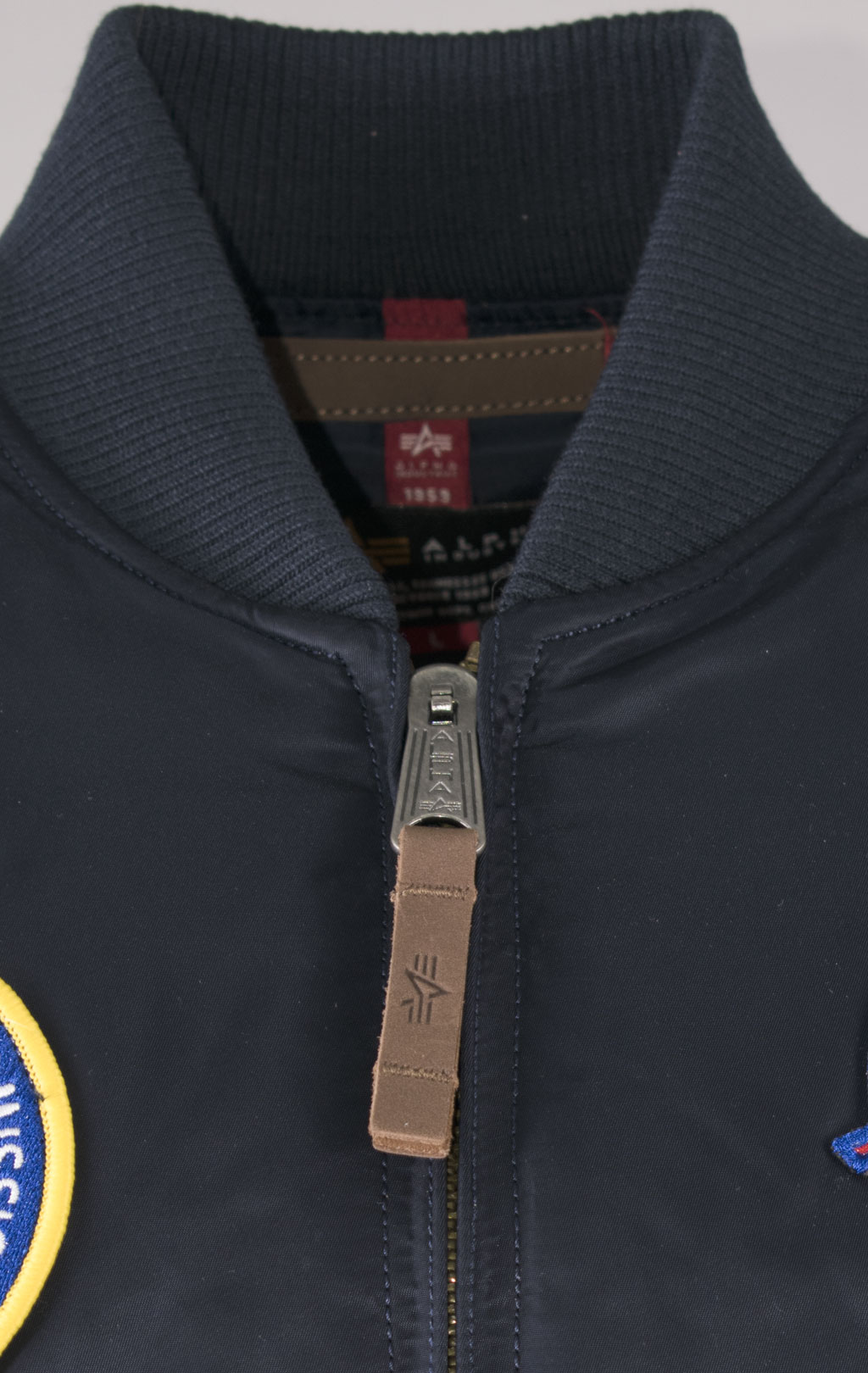 Бомбер ALPHA INDUSTRIES MA-1 VF NASA rep. blue 