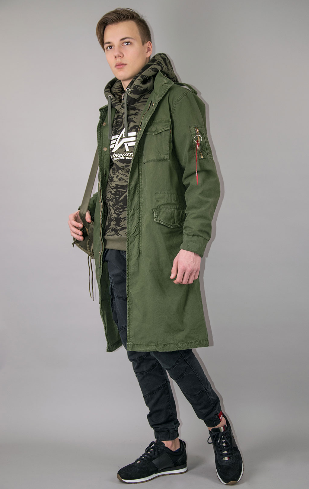 Ветровка ALPHA INDUSTRIES M-65 COAT LW dark olive 