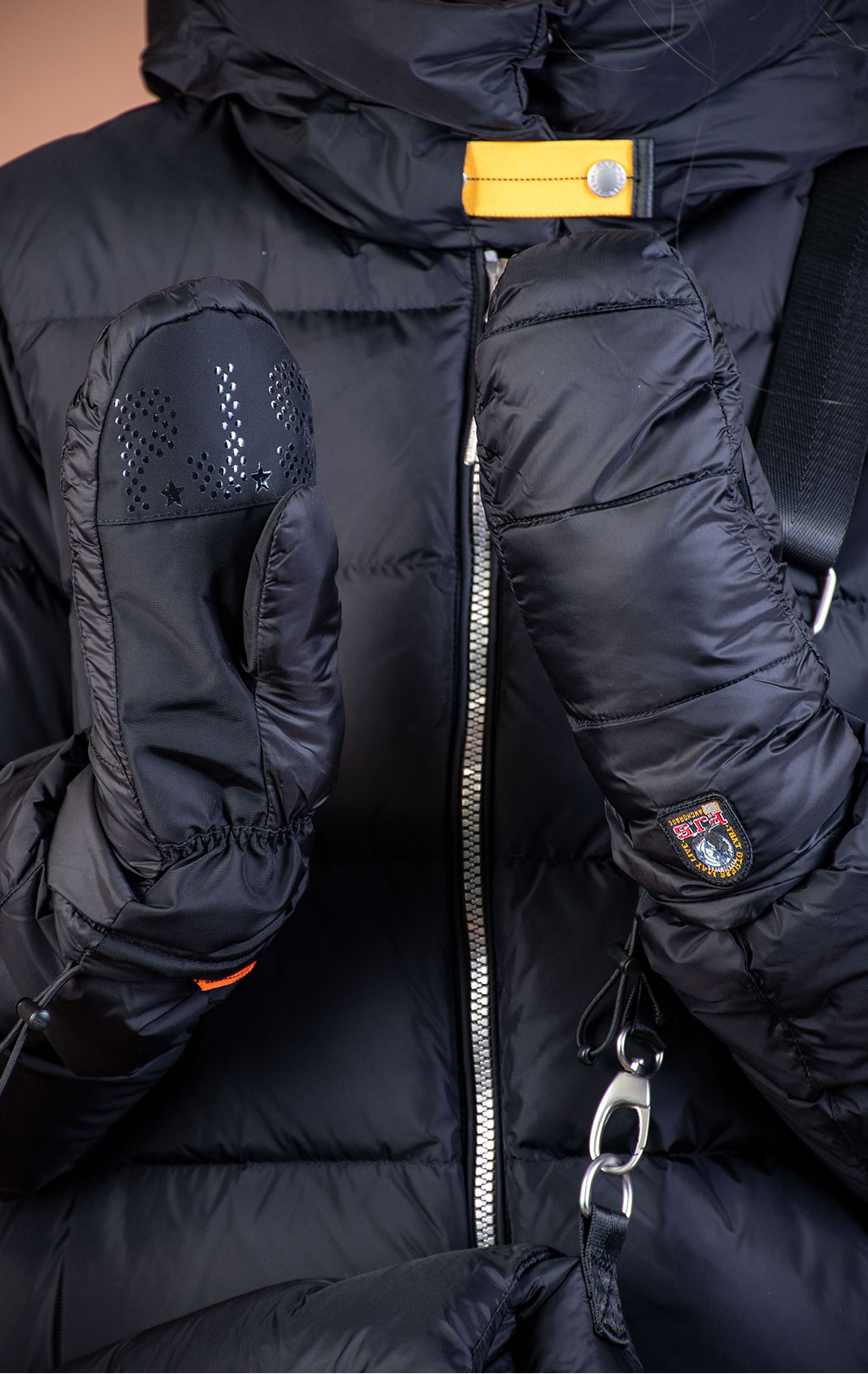 Женские рукавицы PARAJUMPERS HOLLYWOOD MITTENS FW 25/26 black 