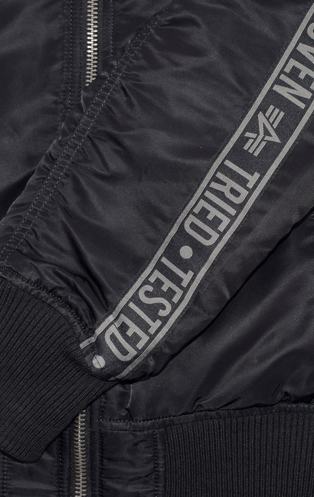 Бомбер ALPHA INDUSTRIES MA-1 60TH ANNIVERSARY black 