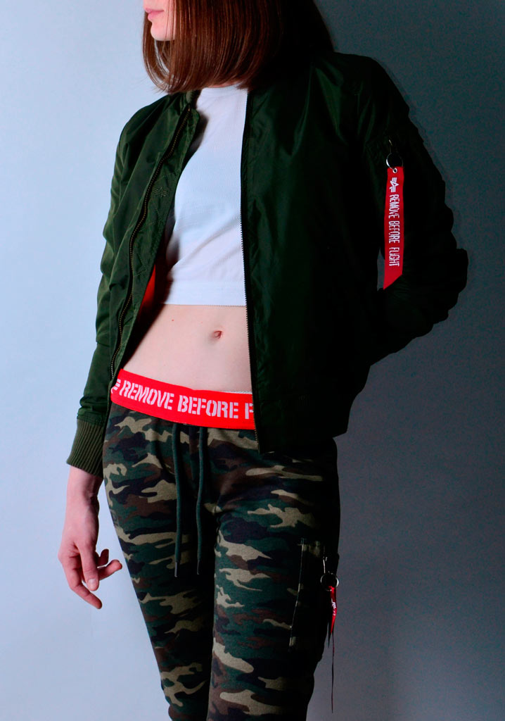 Женская ветровка-бомбер ALPHA INDUSTRIES TT MA-1 dark green 