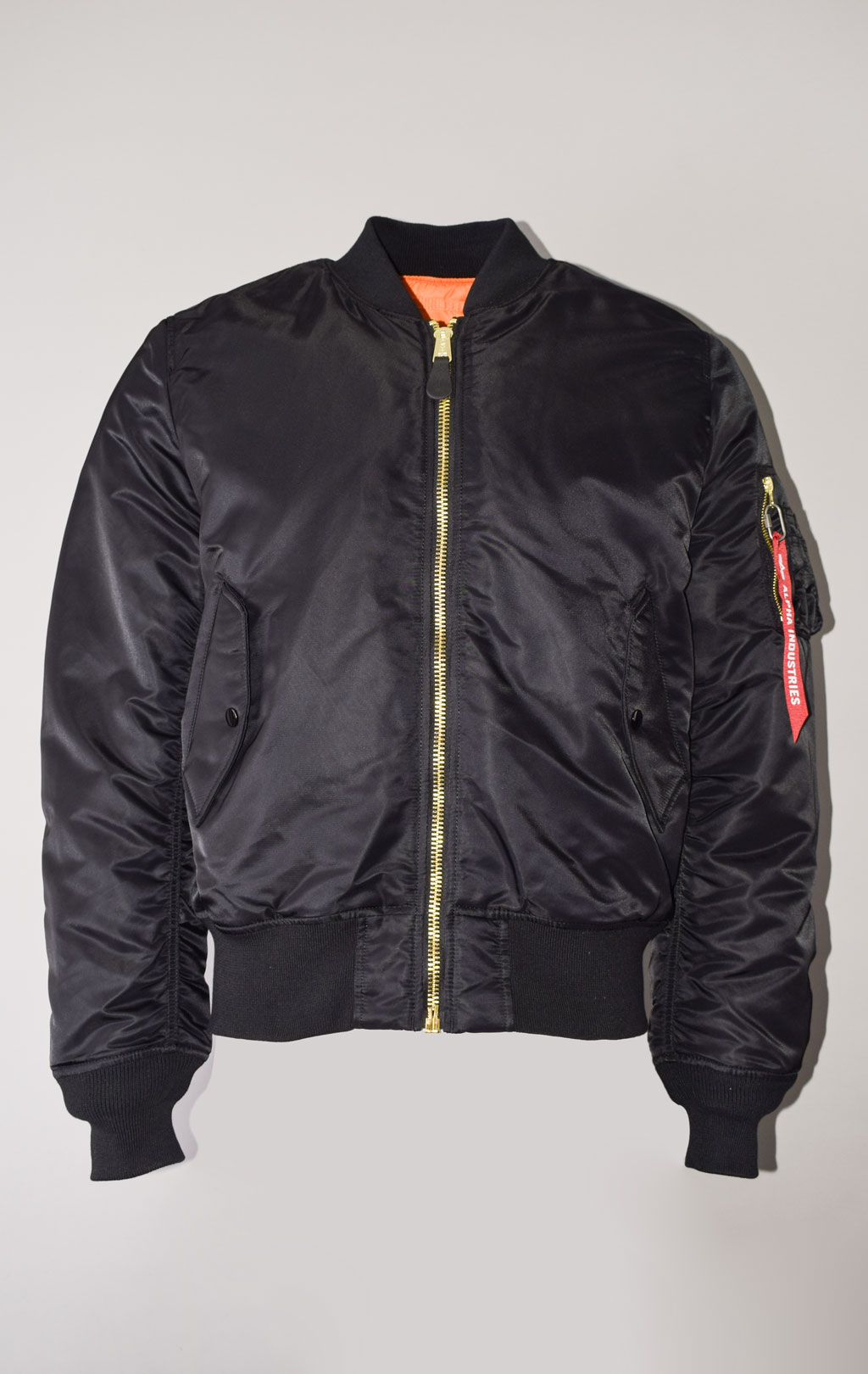 Бомбер ALPHA INDUSTRIES MA-1 SLIM FIT/EUROPEAN FIT SS 23 m black 