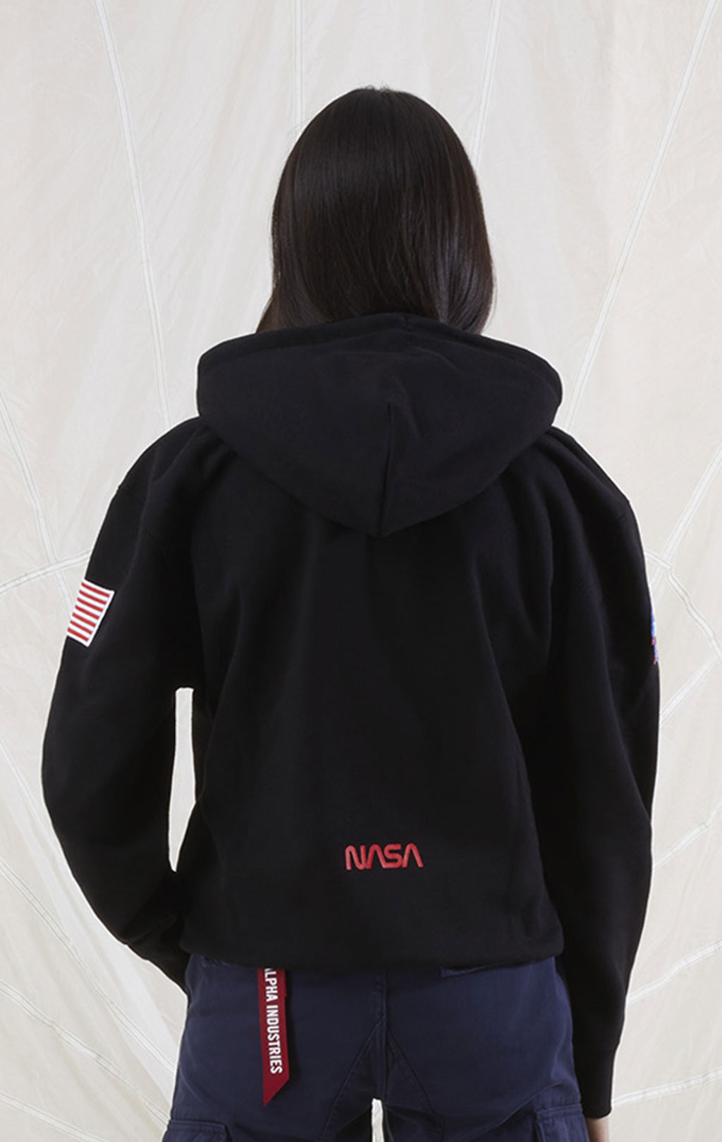 Толстовка ALPHA INDUSTRIES NASA WORM LOGO HOODIE SS 23 black 