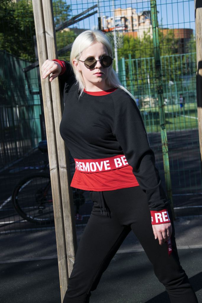 Женскии свитшот-кроп ALPHA INDUSTRIES RBF CROPPED SWEATER black (2).jpg Женскии свитшот-кроп ALPHA INDUSTRIES RBF CROPPED SWEATER black (2).jpg