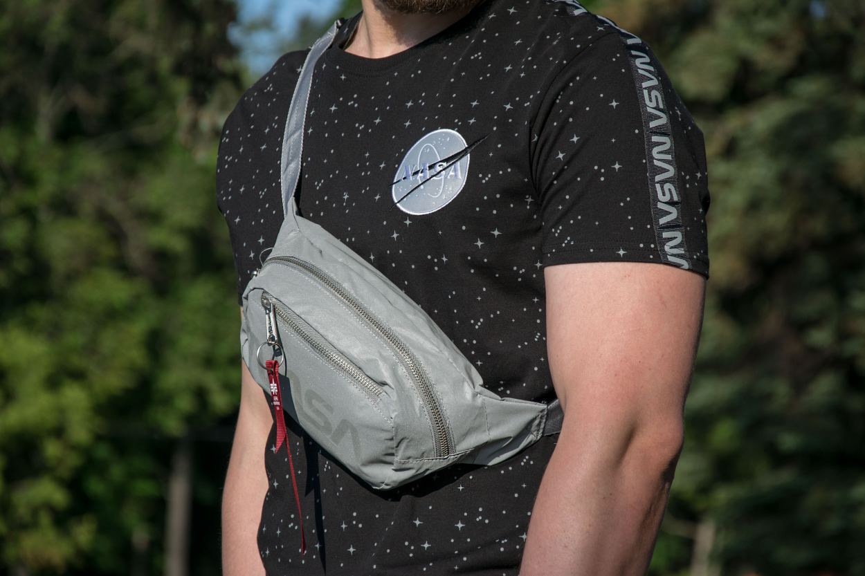 Футболка-ALPHA-INDUSTRIES-NASA-TAPE-black-2.jpg Футболка-ALPHA-INDUSTRIES-NASA-TAPE-black-2.jpg