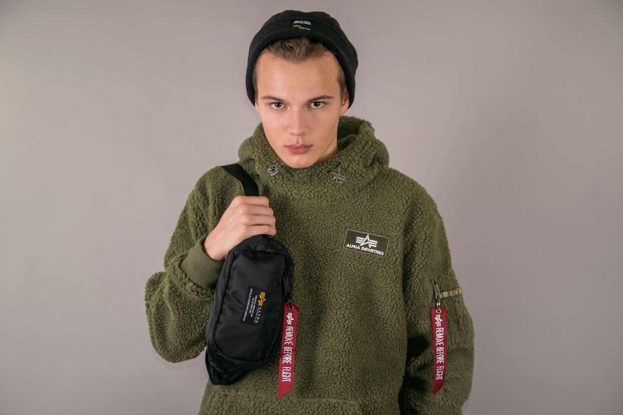 Толстовка-ALPHA-INDUSTRIES-TEDDY-HOODY-sage-green-3.jpg Толстовка-ALPHA-INDUSTRIES-TEDDY-HOODY-sage-green-3.jpg