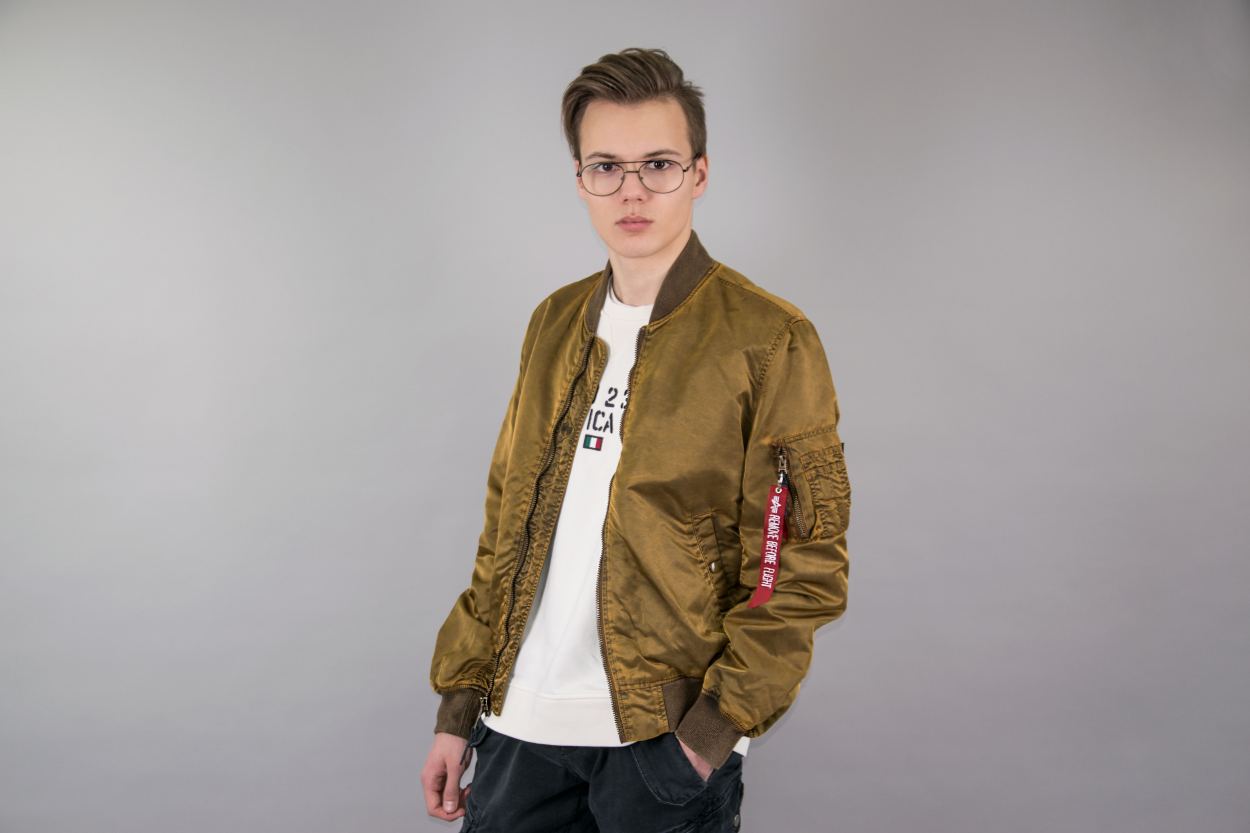 Ветровка-бомбер ALPHA INDUSTRIES VF LW BATTLEWASH MA-1 washed orange фото 3 Ветровка-бомбер ALPHA INDUSTRIES VF LW BATTLEWASH MA-1 washed orange фото 3