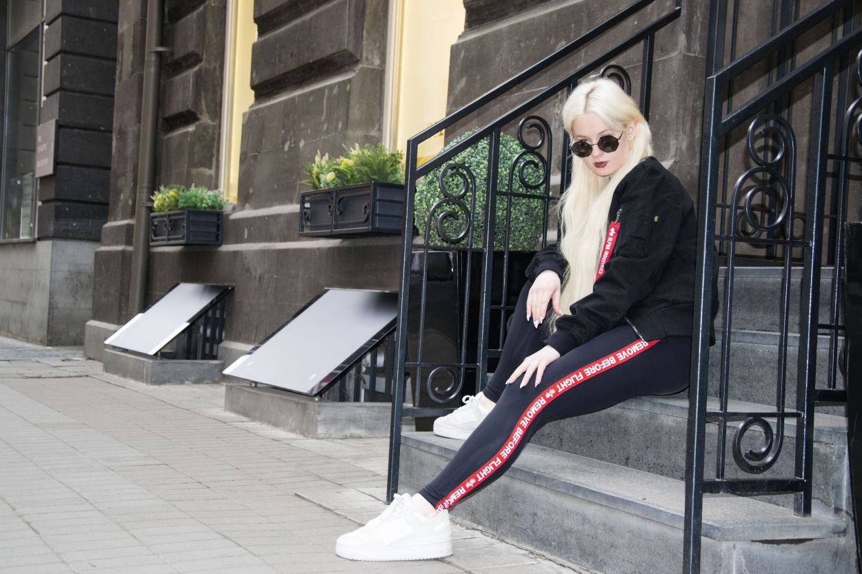 Женские леггинсы ALPHA INDUSTRIES RBF TAPE black (2).jpg Женские леггинсы ALPHA INDUSTRIES RBF TAPE black (2).jpg