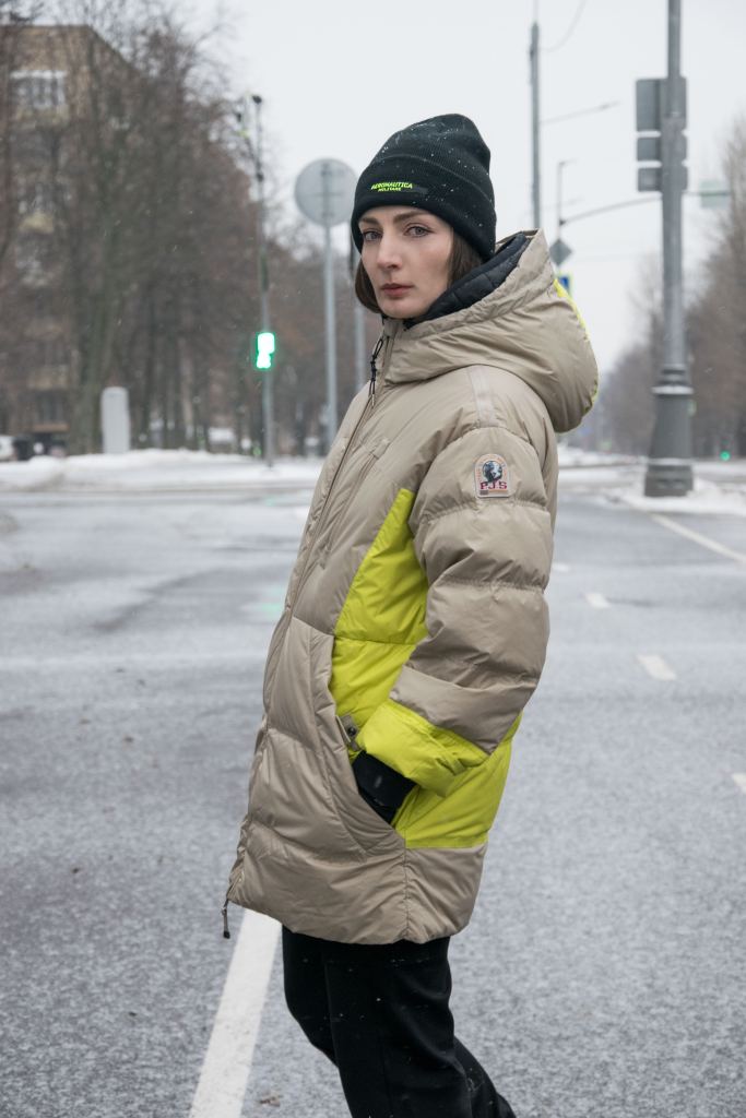 Женская куртка-пуховик PARAJUMPERS SERENITY FW 22-23 tapioca-citronelle Женская куртка-пуховик PARAJUMPERS SERENITY FW 22-23 tapioca-citronelle