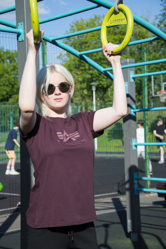 Женская футболка ALPHA INDUSTRIES LOGO T deep maroon (4).jpg Женская футболка ALPHA INDUSTRIES LOGO T deep maroon (4).jpg