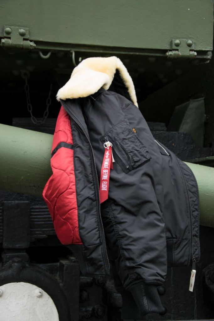 Куртка-пилот ALPHA INDUSTRIES INJECTOR-III Куртка-пилот ALPHA INDUSTRIES INJECTOR-III