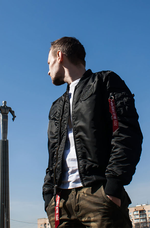мужская одежда Альфа Индастриз купить в официальном магазине лента remove before flight, камуфлированные штаны