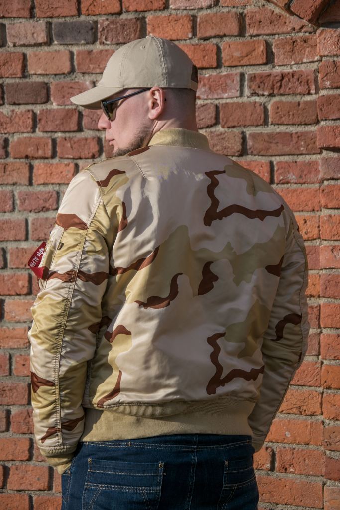 Бомбер-ALPHA-INDUSTRIES-SLIM-FIT-EUROPEAN-FIT-MA-1-SS-22-m-desert-camo-4.jpg