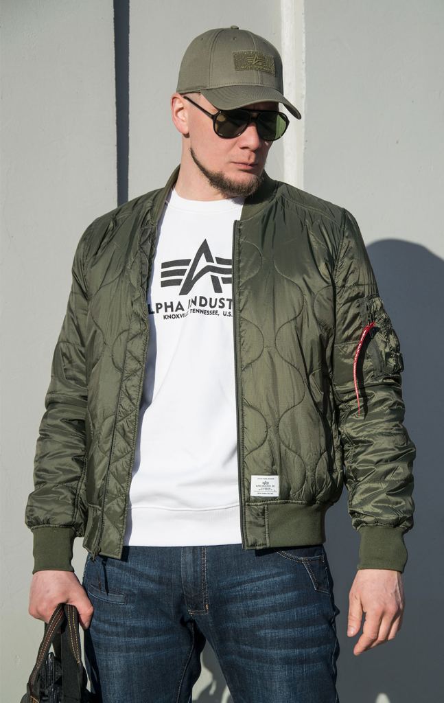 Vetrovka_bomber_lyetnaya_ALPHA_INDUSTRIES_QUILTED_FLIGHT_JACKET_L_2B_SS_22_m_dark_green_2.jpeg