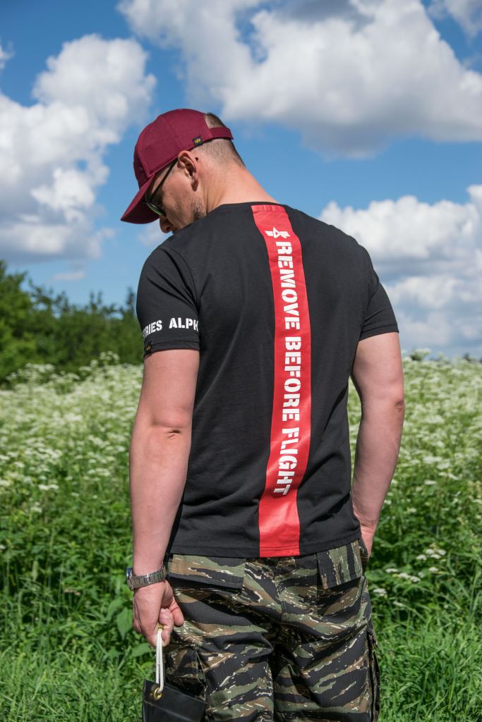 Футболка ALPHA INDUSTRIES RBF BACK STRIPE T black фото 3 Футболка ALPHA INDUSTRIES RBF BACK STRIPE T black фото 3