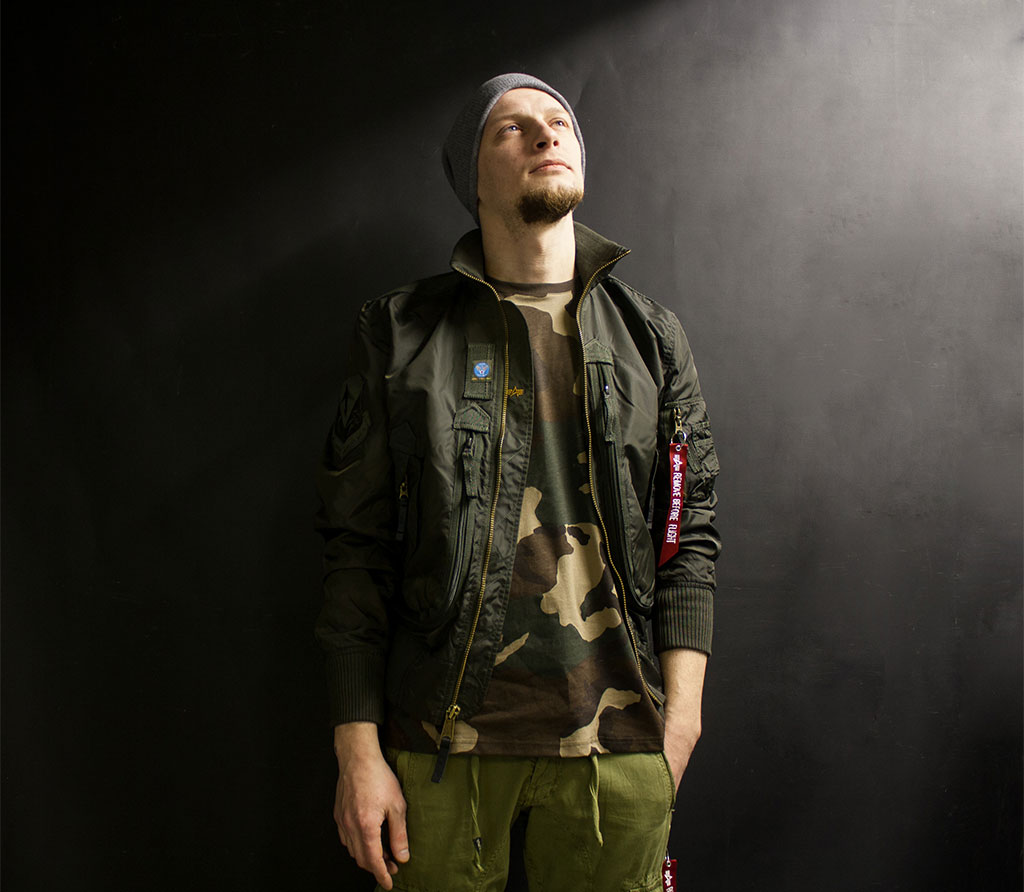 купить куртку Alpha Industries Prop replica grey на офиуиальном сайте в Москве куртка alpha industries prop flight jacket, ветровка бомбер мужская, нейлоновая ветровка alpha