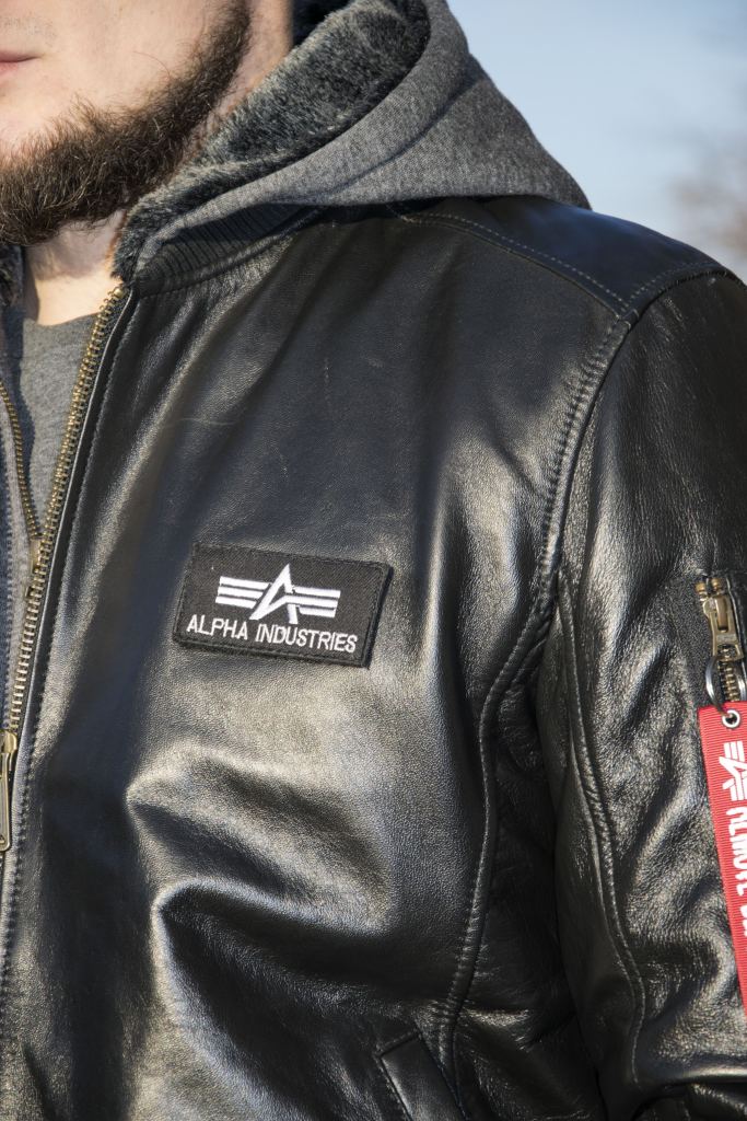 Кожаная куртка-бомбер летная ALPHA INDUSTRIES D-Tec leather MA-1 black фото 3 Кожаная куртка-бомбер летная ALPHA INDUSTRIES D-Tec leather MA-1 black фото 3