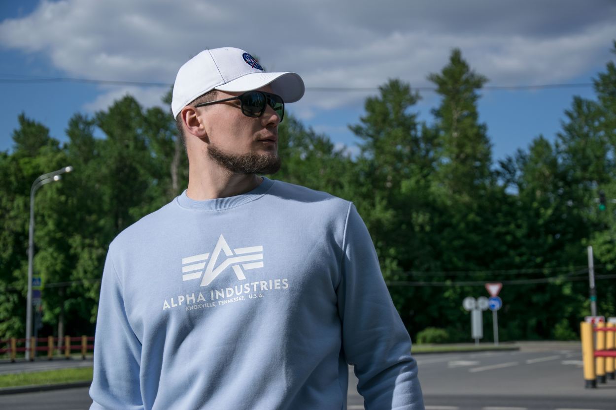 Свитшот Alpha свитшот с принтом