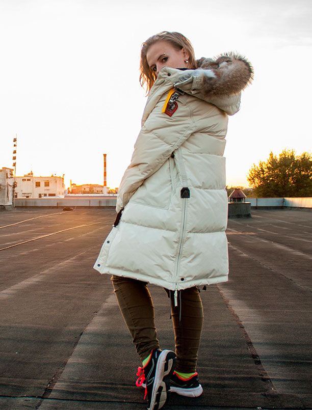 Куртка женская PARAJUMPERS LONG BEAR Куртка женская PARAJUMPERS LONG BEAR
