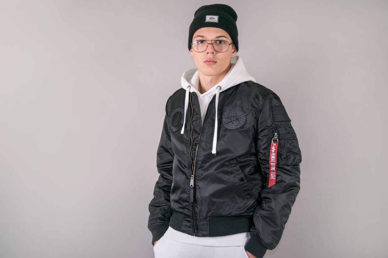 Бомбер ALPHA INDUSTRIES VF NASA MA-1 all black Бомбер ALPHA INDUSTRIES VF NASA MA-1 all black