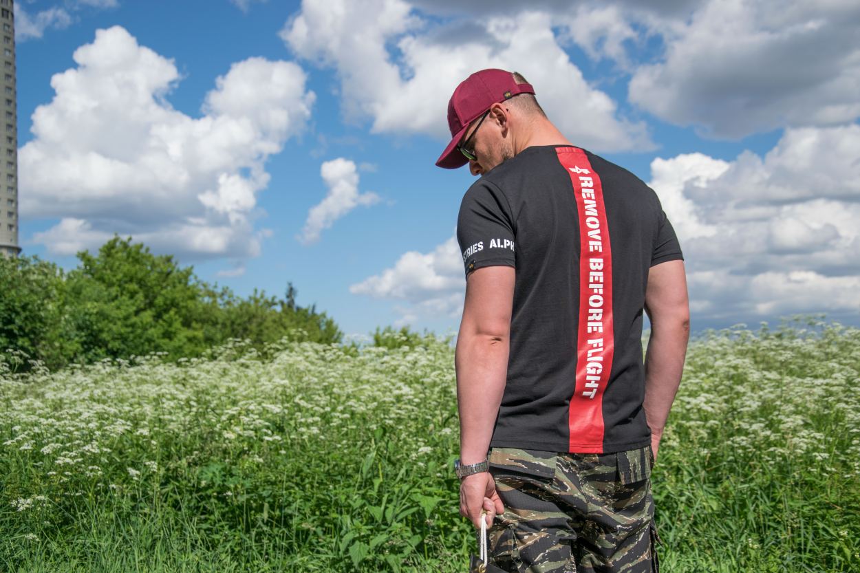 Футболка ALPHA INDUSTRIES RBF BACK STRIPE T black фото 4 Футболка ALPHA INDUSTRIES RBF BACK STRIPE T black фото 4