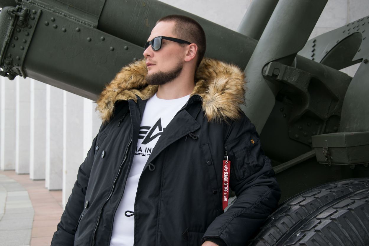 Аляска ALPHA INDUSTRIES EXPLORER black Аляска ALPHA INDUSTRIES EXPLORER black