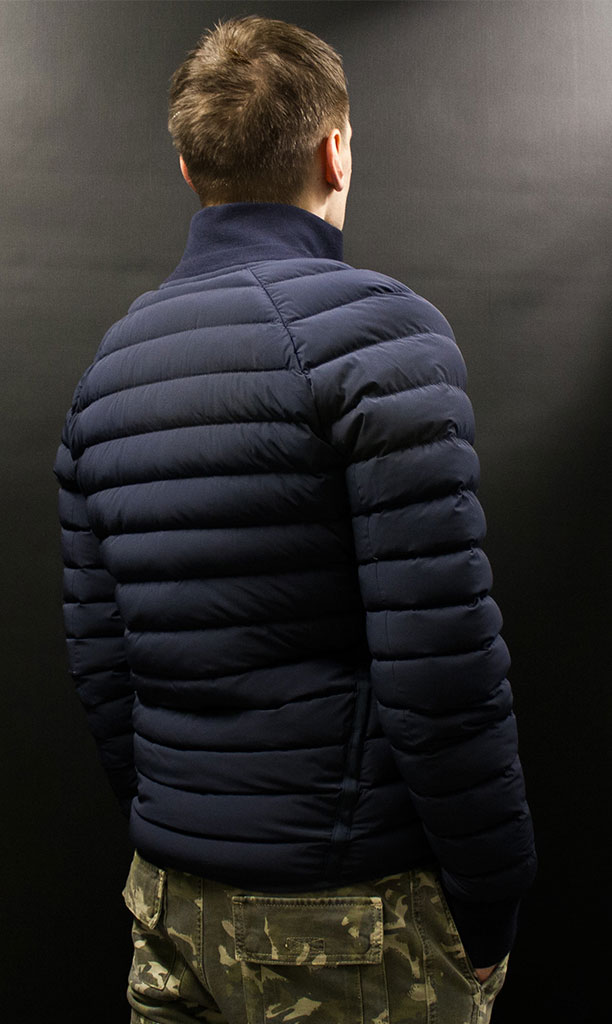 купить оригинальный мужской пуховик Mason Parajumpers в Москве