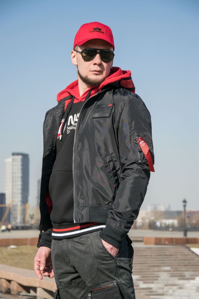 Ветровка-бомбер-летная-ALPHA-INDUSTRIES-TT-HOOD-CUSTOM-MA-1-black-4.jpg
