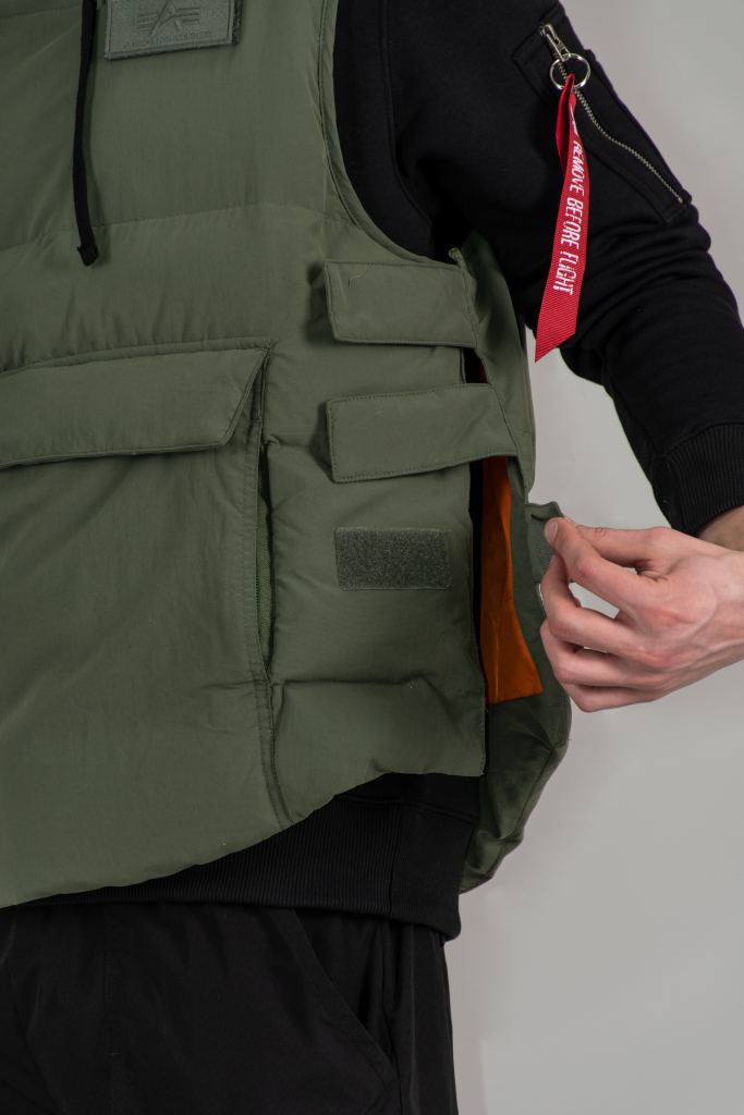 Жилет ALPHA INDUSTRIES PROTECTOR PUFFER VEST sage green фото 2 Жилет ALPHA INDUSTRIES PROTECTOR PUFFER VEST sage green фото 2