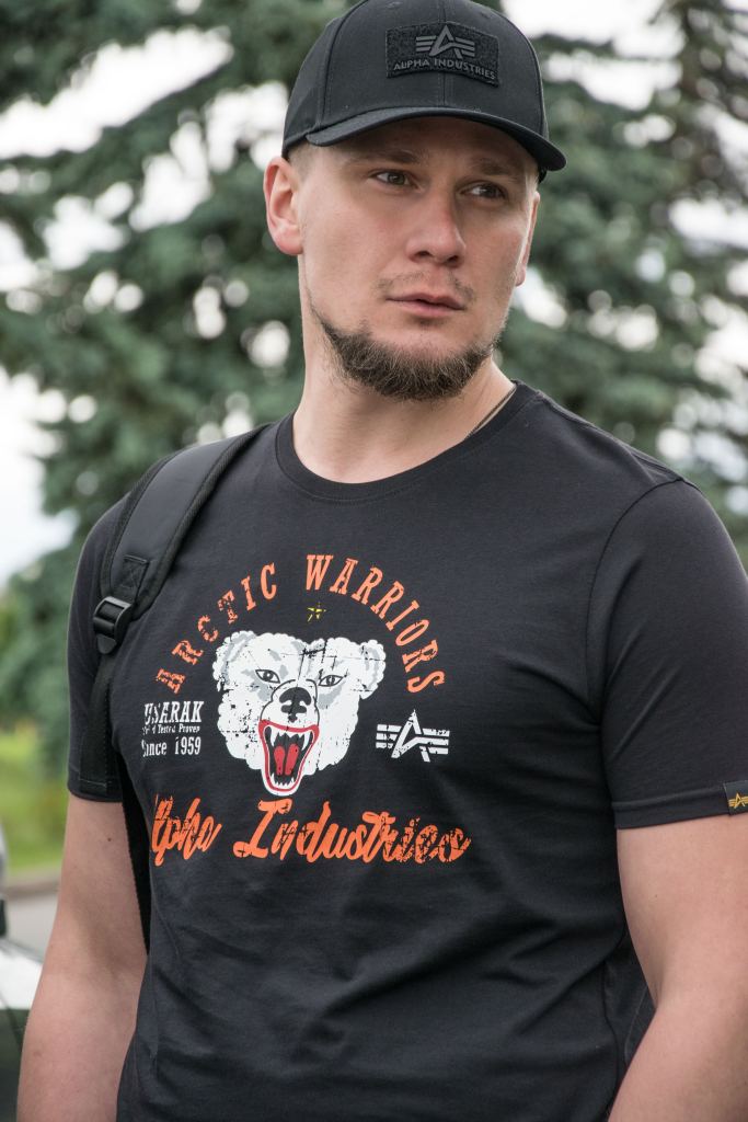 Футболка Alpha Ind. футболка с круглым вырезом