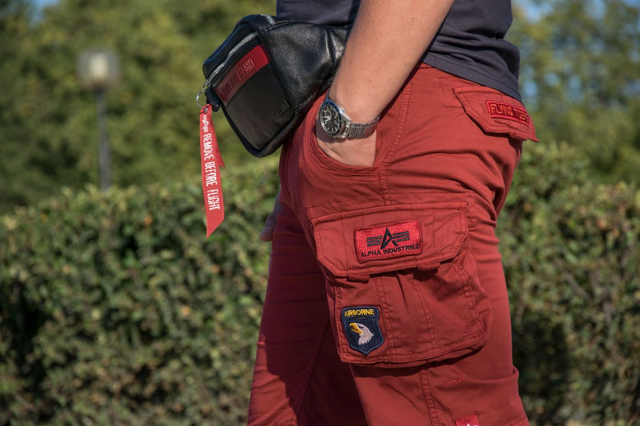 Шорты ALPHA INDUSTRIES CREW SHORT PATCH RBF red фото 2