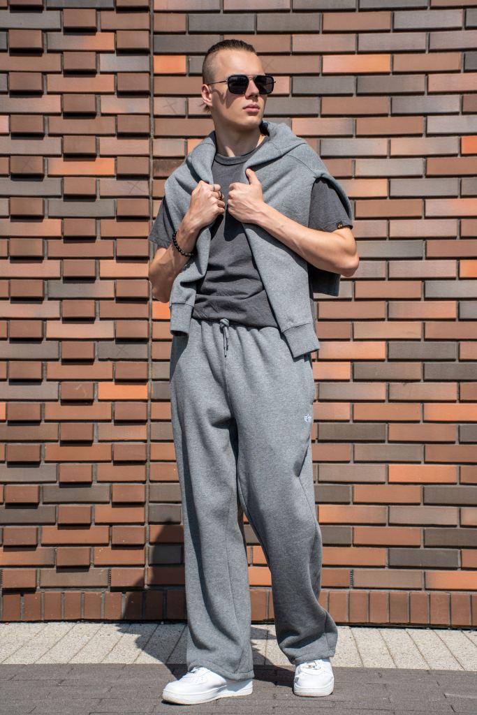 Брюки спортивные джоггеры ALPHA INDUSTRIES ESSENTIAL SWEATPANTS FW 24/25 medium charcoal heather фото 4 Брюки спортивные джоггеры ALPHA INDUSTRIES ESSENTIAL SWEATPANTS FW 24/25 medium charcoal heather фото 4