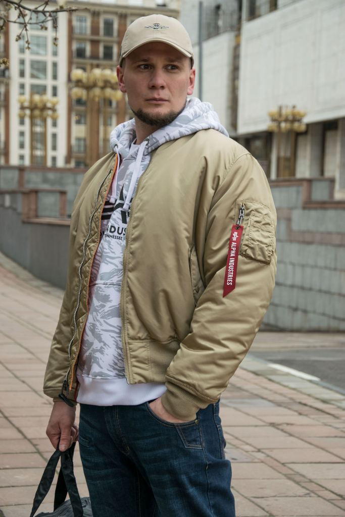 Бомбер-ALPHA-INDUSTRIES-ORIGINAL-FIT-MA-1-SS-22-m-vintage-khaki-1.jpg