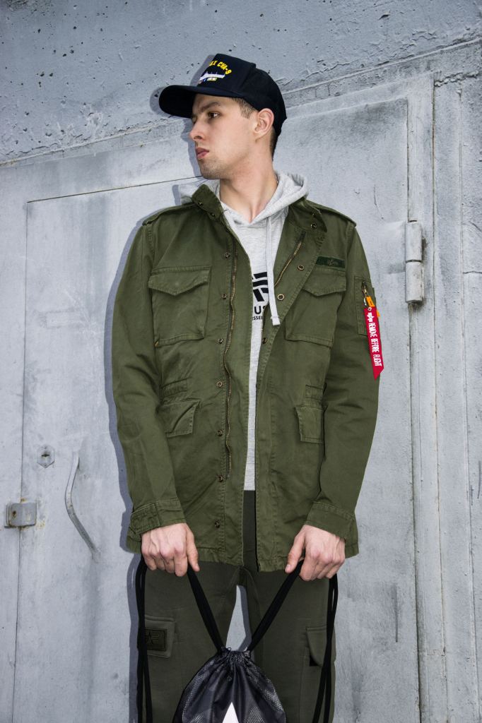 Ветровка ALPHA INDUSTRIES HUNTINGTON M-65 dark olive фото 3 Ветровка ALPHA INDUSTRIES HUNTINGTON M-65 dark olive фото 3