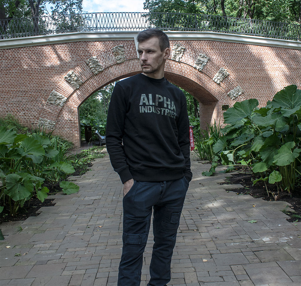 Свитшот мужской ALPHA INDUSTRIES CAMO PRINT BLACK Свитшот мужской ALPHA INDUSTRIES CAMO PRINT BLACK